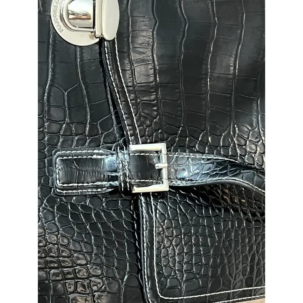Liz Claiborne claibourne designer